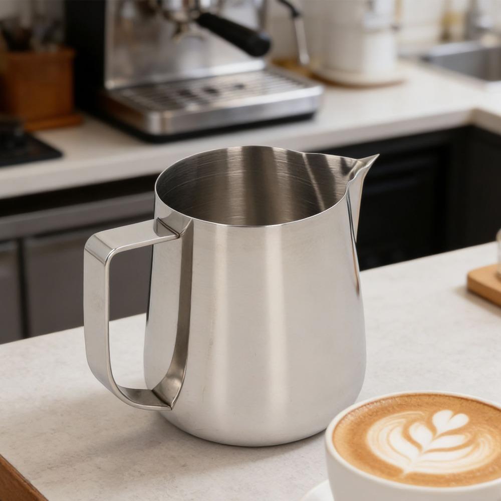 Anti-Drip Spout Milk Frothing Pitcher Coffee Steaming Pitcher  For Hot Chocolate