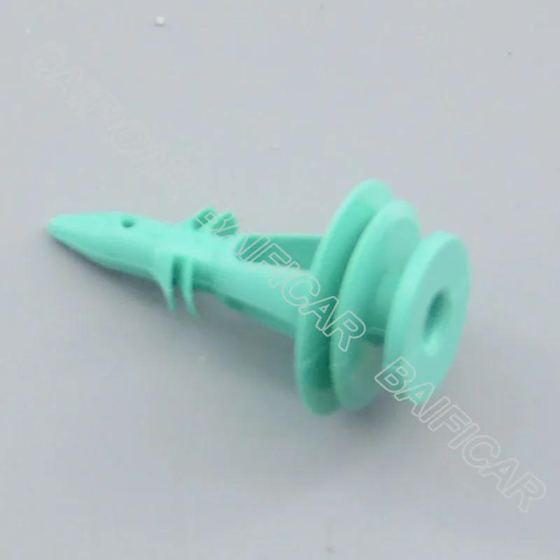 Baificar Brand New  68087885AA Liftgate Interior Trim Retainer Pin For Dodge Durango Jeep Grand Cherokee