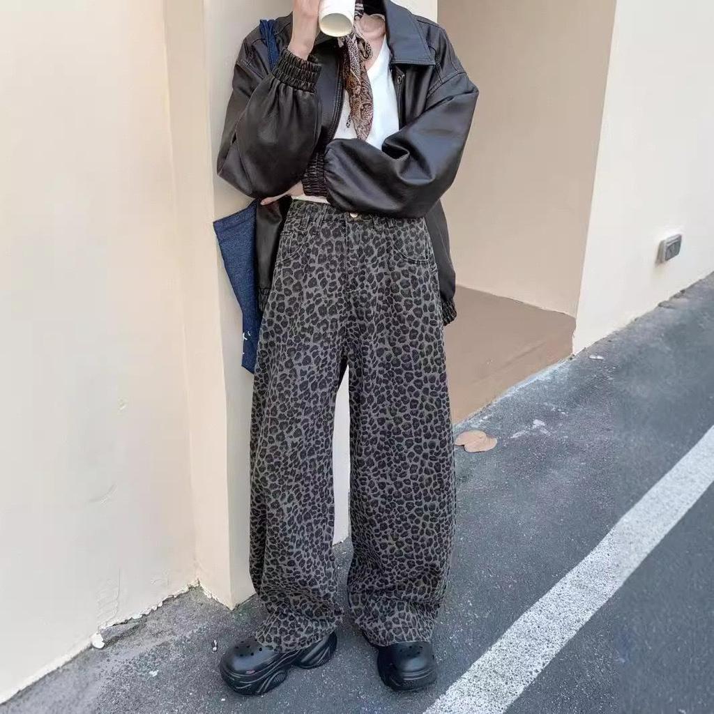 Unisex Leopard Print Jeans: Washed, Distressed, Straight-Leg, High Street Vibe for Spring & Autumn