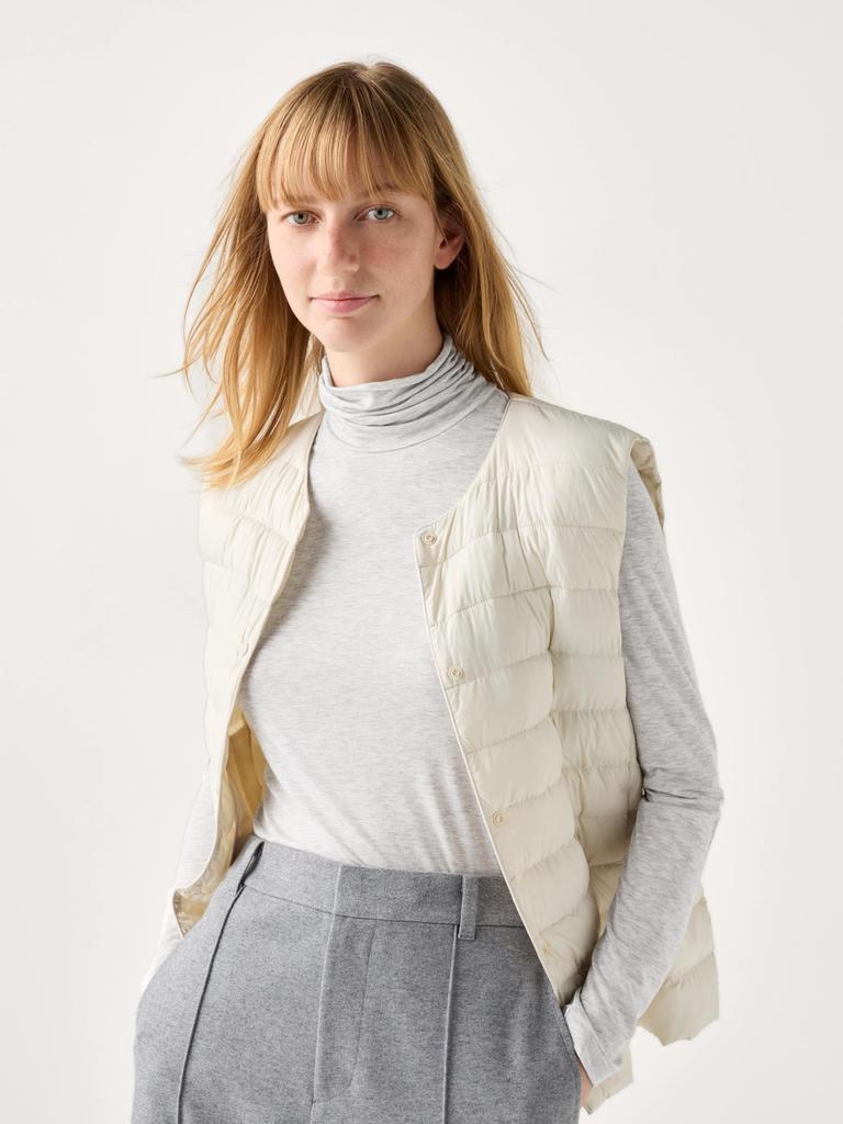 Uniqlo Футболка с высоким воротом HeaTTech Ultra LighT с длинным рукавом 