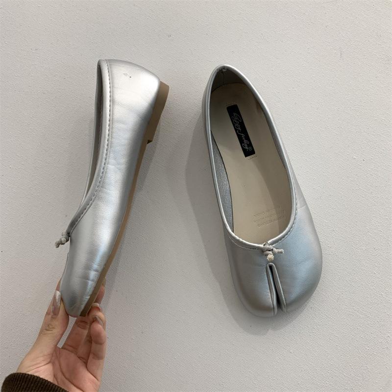 2025 весна и осень новая обувь Doudou женская обувь с подпальцевой частью копытца поросенка носки ленивые туфли-подковы плоские одинарные туфли осень