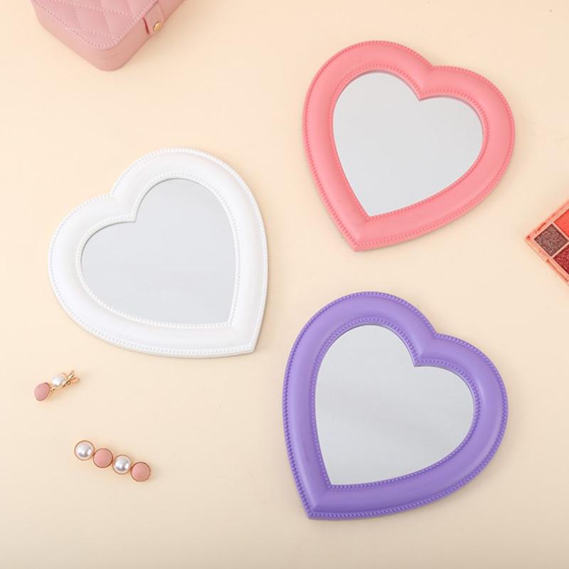 Небольшое зеркало для макияжа в форме сердца Ins Wind, декоративное зеркало в форме красного сердца для девочек