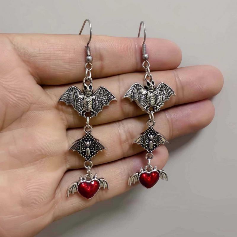 Серебряные серьги-сердечки с летучей мышью Jun'an в готическом панк-стиле, красные и черные