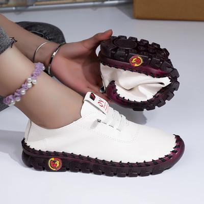 Модные женские кроссовки 2025 Новые легкие мягкие кроссовки Женские ручная строчка Нить Обувь для мам Удобные слипоны Лоферы для женщин