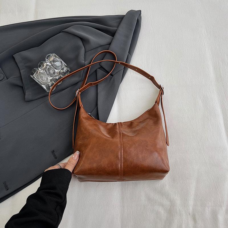 Popular Simple Solid Color Casual Retro Bag Women'S Summer Fashion Shoulder Underarm Tote Bag