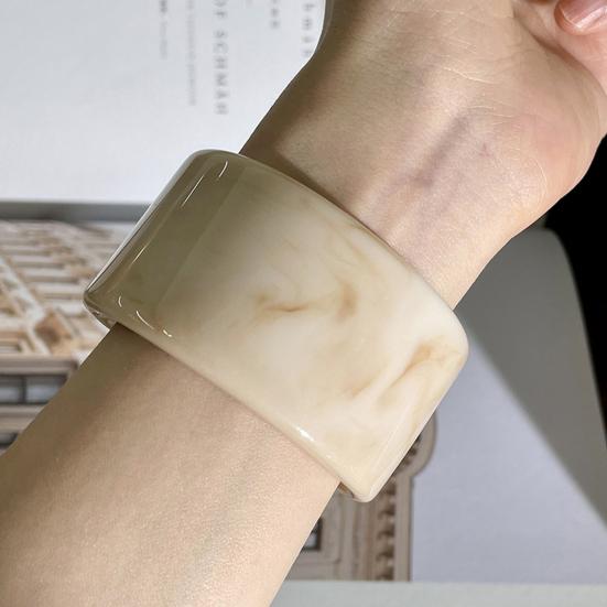 Акриловый браслет в стиле ретро, с нерегулярным геометрическим дизайном, женский браслет-манжета, ручная работа, эффектный браслет, модный аксессуар