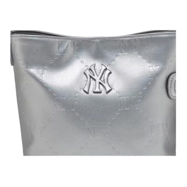 MLB 26 Spring Collection Sweet Cool Bow Diamond Monogram Pattern Faux Leather Shoulder Crossbody Bag Regular Kids Kids bags Silver 7ACRM066N-50SIS