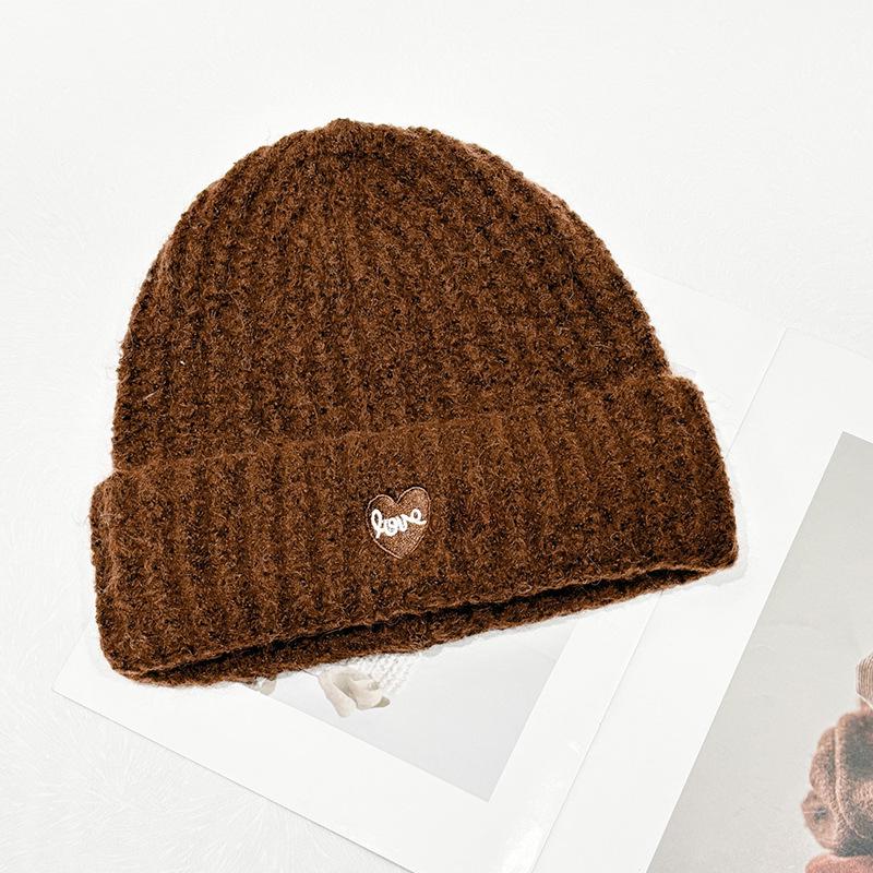 Женская шерстяная шапка с вышивкой в японском стиле — теплая, вязаная, с защитой ушей для осени и зимы