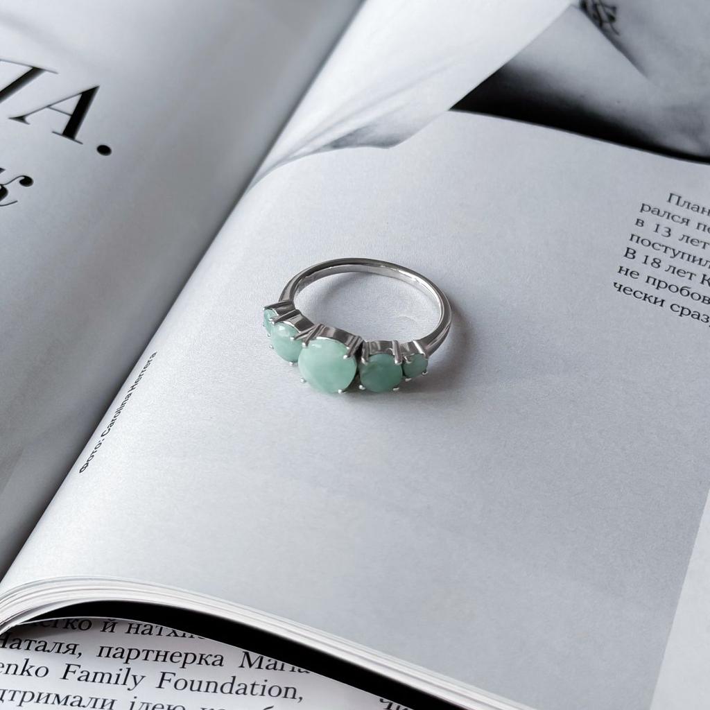 Silver Ring with Natural Emerald 2.633ct, Item Weight 2.85 G (1803493)