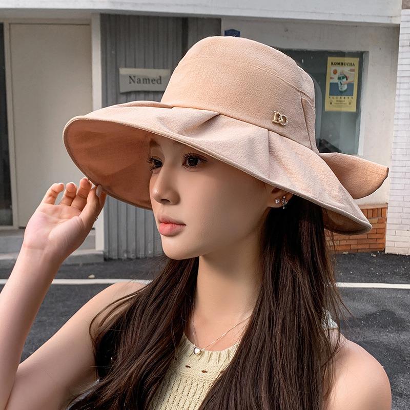 Bucket Hat Women's New Fashion Face Covering Sunscreen Basin Hat Spring and Summer Outdoor Eaves UV Protection Versatile Sun Hat