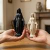 Plastic Mini Virgin Mary Figurine Minimalist Catholic Prayer Figurine  Bedroom