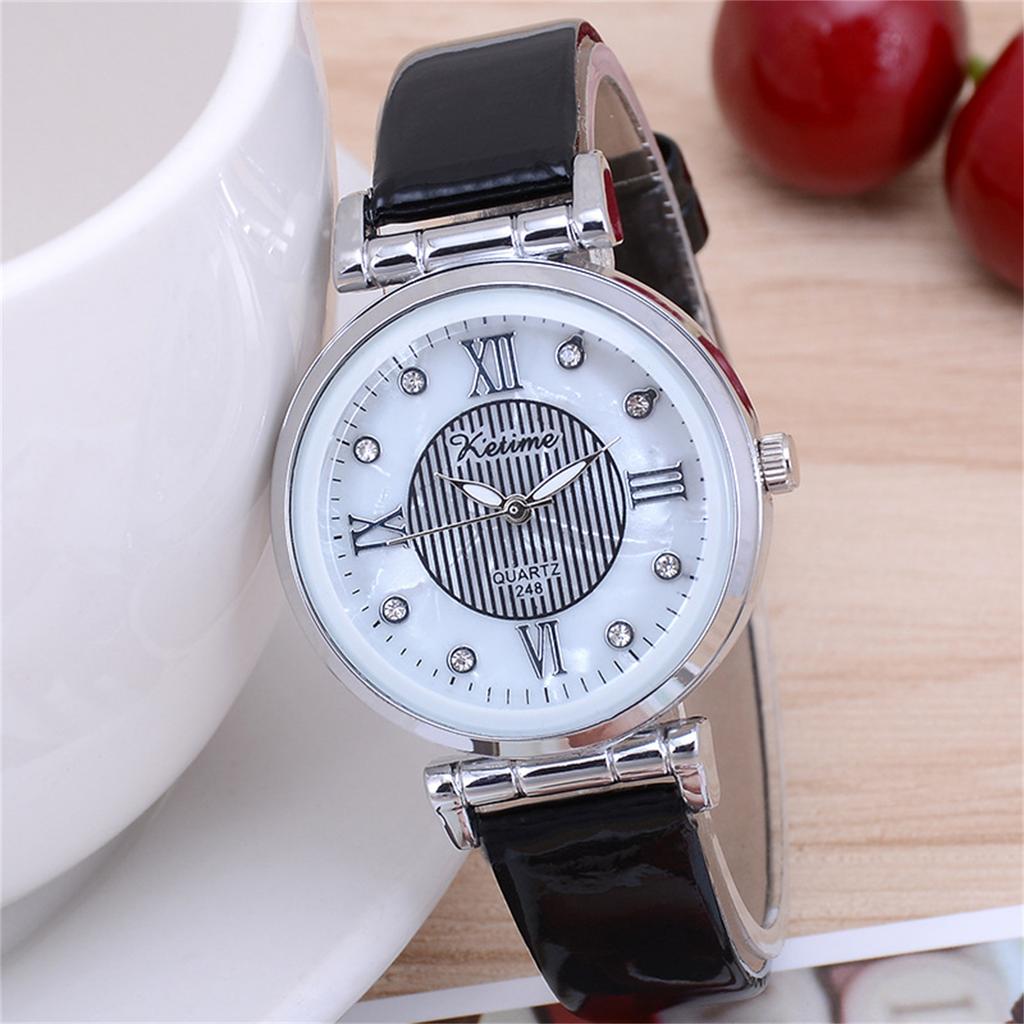 Women Fashion Leather Watch