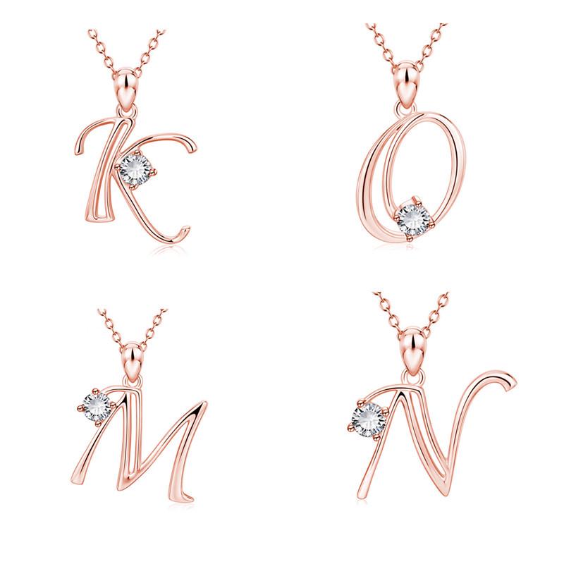 Стильное женское ожерелье с бриллиантовой подвеской в виде 26 букв