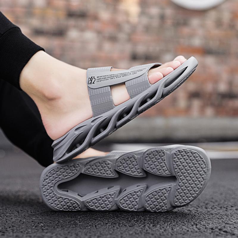 Оптовые летние тапочки Мужская обувь Новая мужская верхняя одежда Шлепанцы Сандалии Нескользящие сандалии