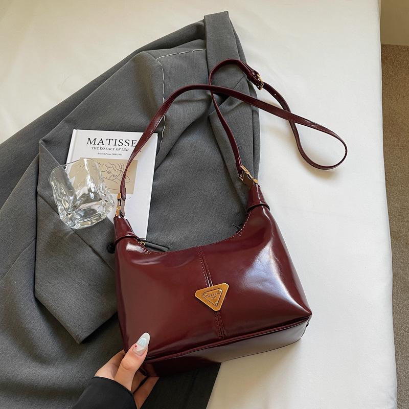 Premium Sense Niche Bag Women's Autumn and Winter Retro 2025 New Fashion Shoulder Messenger Bag Portable Dumpling Bag