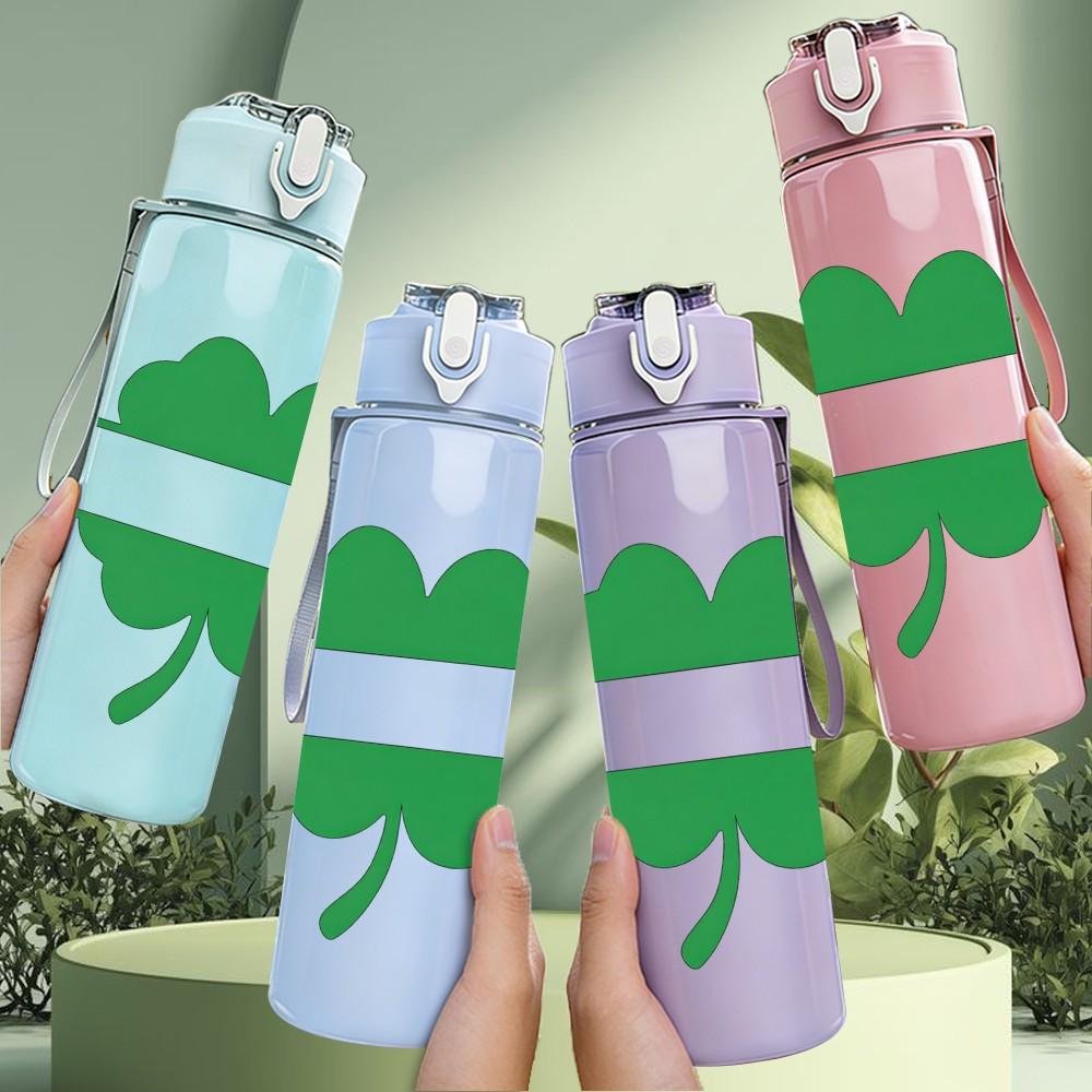 1PC Simple Green Shamrock Clover Leaf 750ml Color Plastic Sports Water Bottle Leakproof Flip Straw Lid Suitable for Sports Office Home Use
