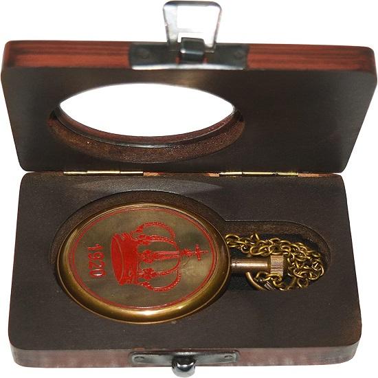 Цепочка для карманных часов с деревянной коробкой