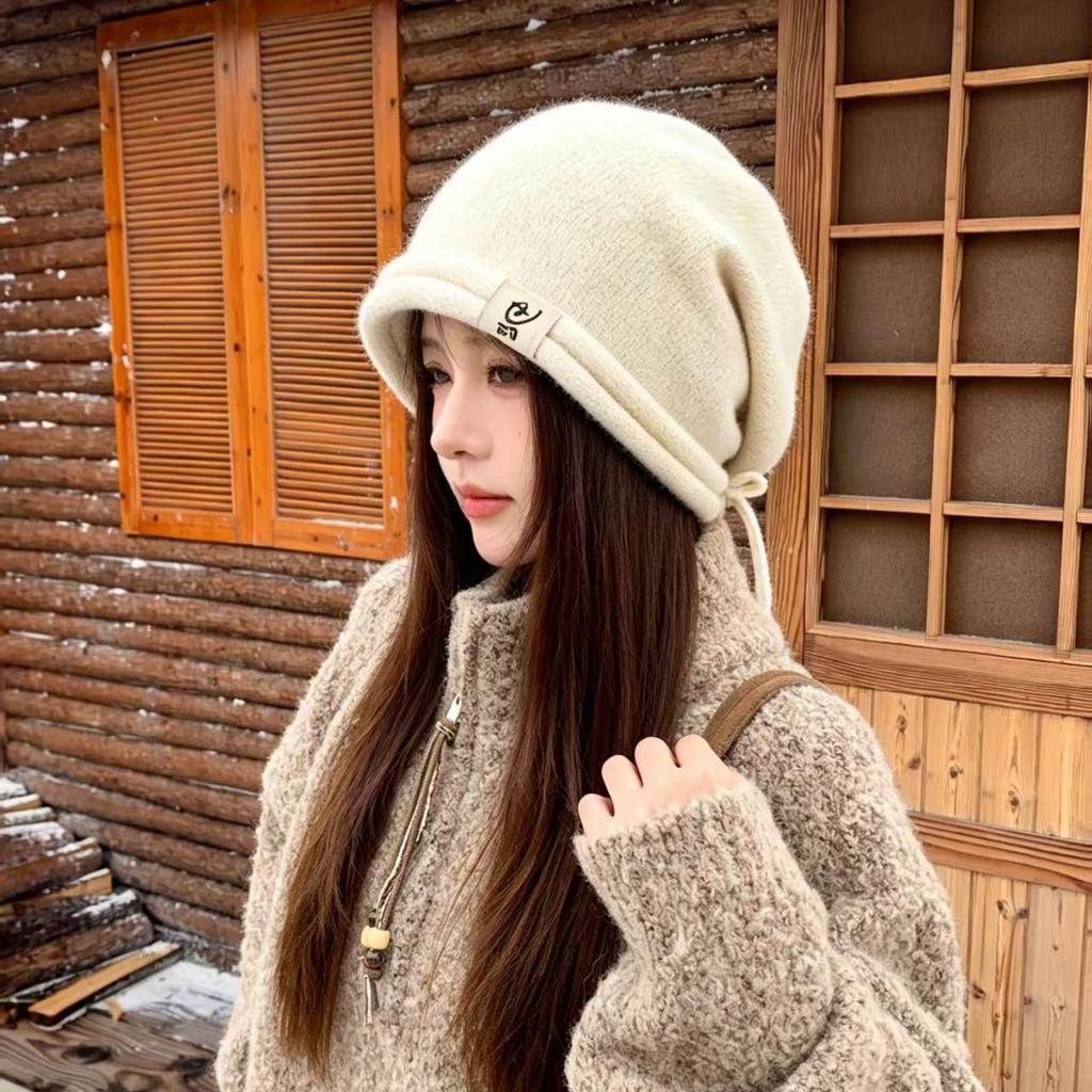 Autumn and winter retro stacking hat women's knitted wool hat, warm ear protection, small letter cold hat, versatile bald hat