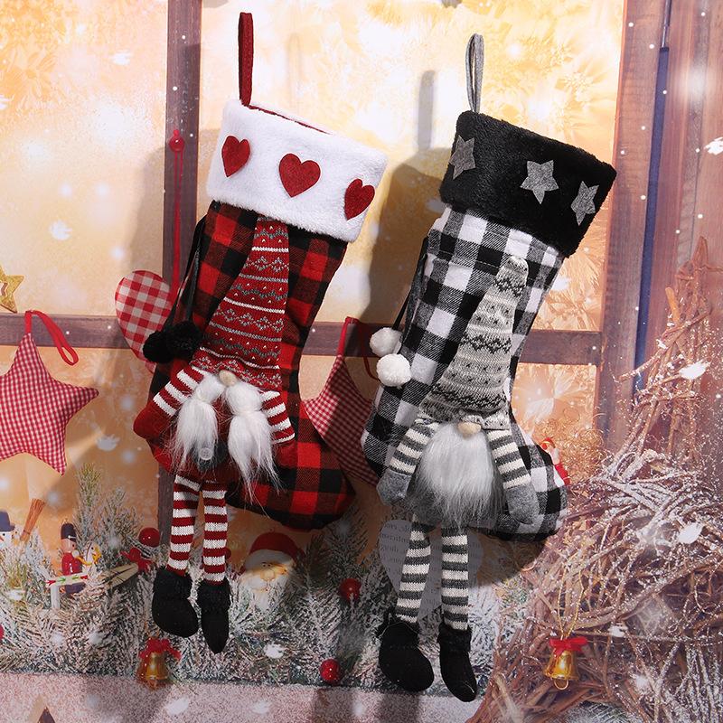 Christmas stockings with red and black checkered legs, Christmas stockings, Christmas decorations, children's gift bags, Christmas apple bags