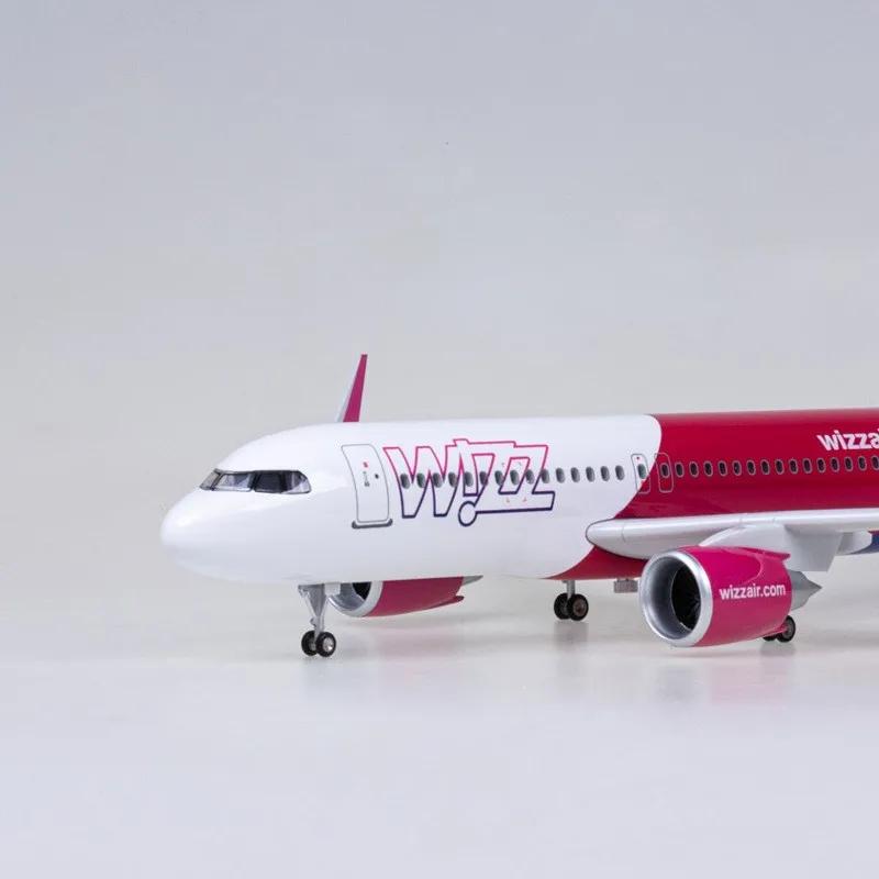 Большая модель самолета WIZZ Airlines Airbus 320 Модель самолета 1:80 Масштаб 47см Литые самолеты со светодиодной подсветкой для коллекции или подарка