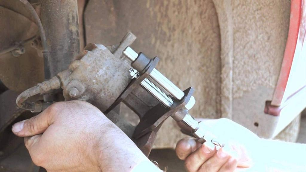 Gunpla Разделитель тормозных дисков Запасная накладка Тормозной поршень Восстановление Тормозной инструмент Необходимость для обслуживания автомобиля