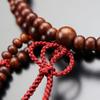 Четки для молитвы Jodo Shinshu для женщин 8 см из красного сандалового дерева, чистый шелк, кисточка, четки Kyoto Shinshu Disciples 108 бусин, двойные, натуральные деревянные
