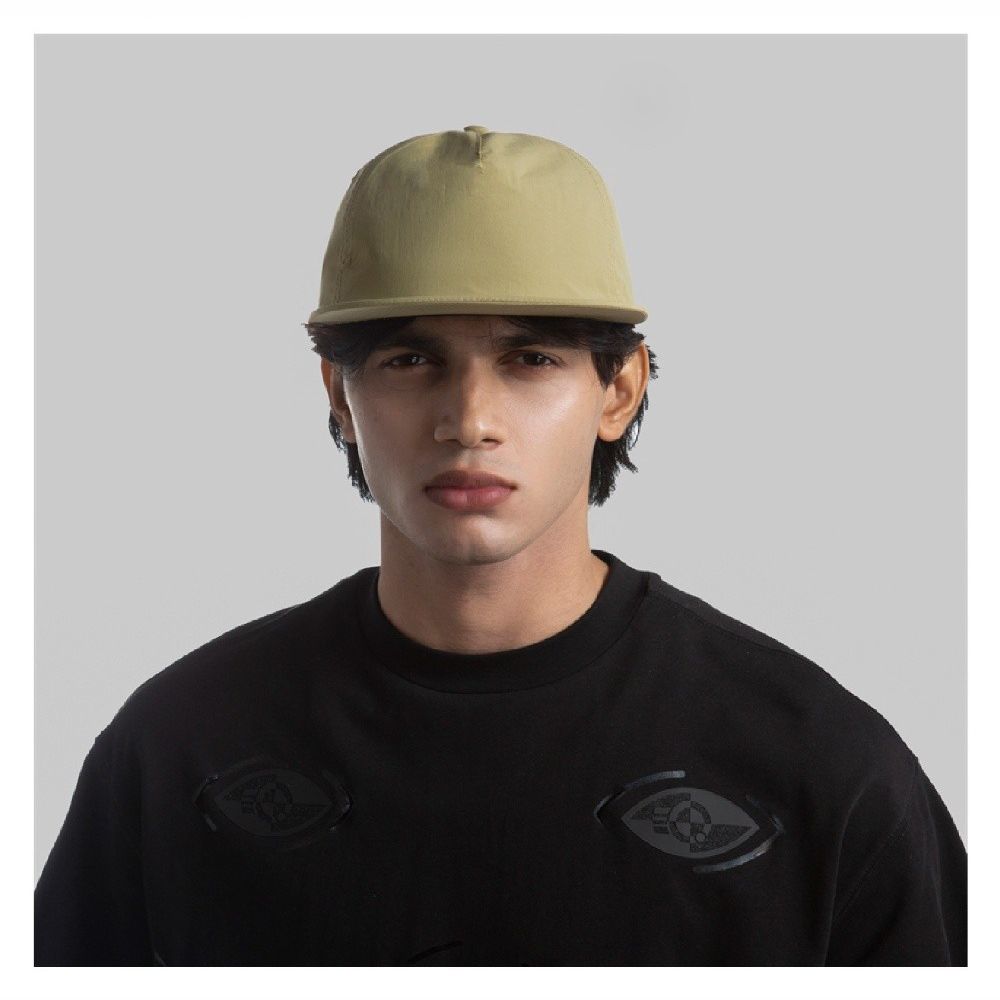 Quick Drying 5 Panel Peaked Hat Solid Color Snapback Cap Fashion Trucker Hat  for Men and Women