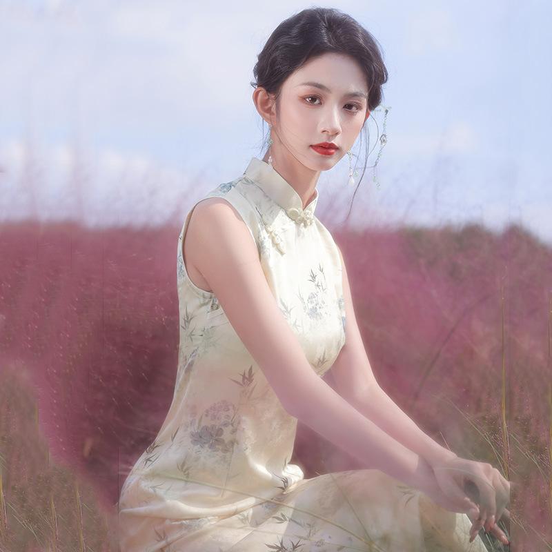 Sleeveless national style new Chinese long cheongsam improved young women's high sense retro slim daily can be worn in summer