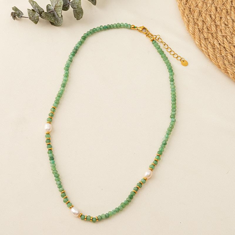GEMCHIC Women's Natural Green Aventurine Beaded Necklace with Freshwater Pearls Ethnic Style Gold Chain Choker
