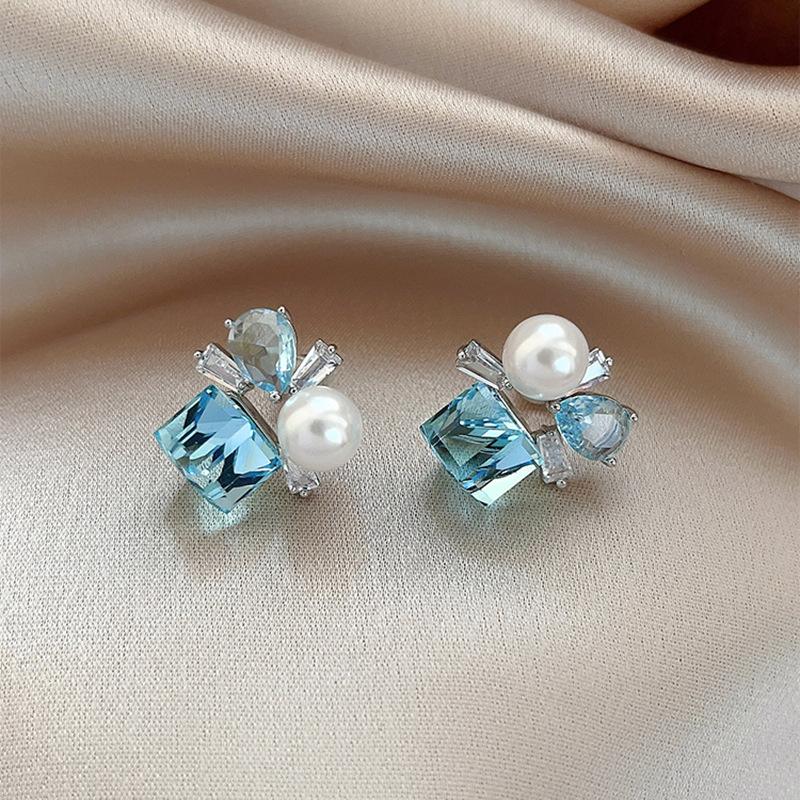 Квадратные серьги-пусеты с цирконом и жемчугом, французские серьги высокого класса, нишевые модные серьги для женщин