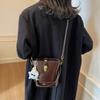 Women's Bag 2025 New Messenger Bag Autumn and Winter Bucket Bag Retro Versatile High-end Niche Design Shoulder Handbag