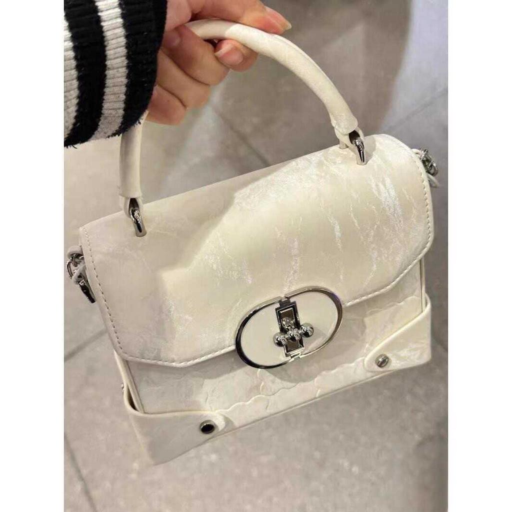 Small Niche Box Bag Women's Small Fragrant Wind Diamond-chain Crossbody Bag Commuter Everything Small Square Bag