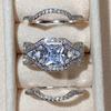 Благородный женский обручальный комплект колец с блестящим фианитом великолепный комплект из 3 колец для невесты изысканные высококачественные аксессуары для женщин