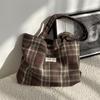 Осенне-зимняя новая ретро шерстяная клетчатая сумка большой вместимости для поездок на работу женская сумка через плечо