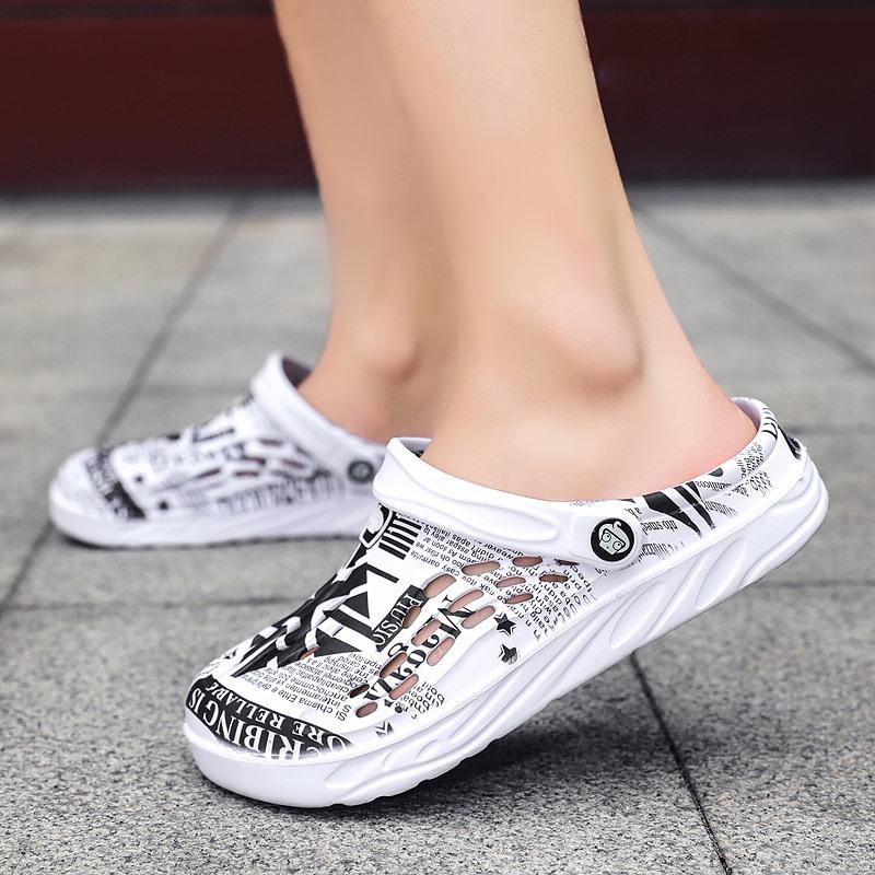 Men's Trendy Plus Size Closed-Toe Clog Sandals - Breathable Fashion Outdoor Slippers