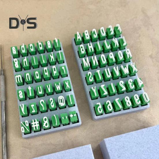 1 набор глиняных штампов с буквами алфавита, заглавными строчными буквами, полимерной глиной, силиконовыми штампами, буквами, цифрами, символами, мини-штампами