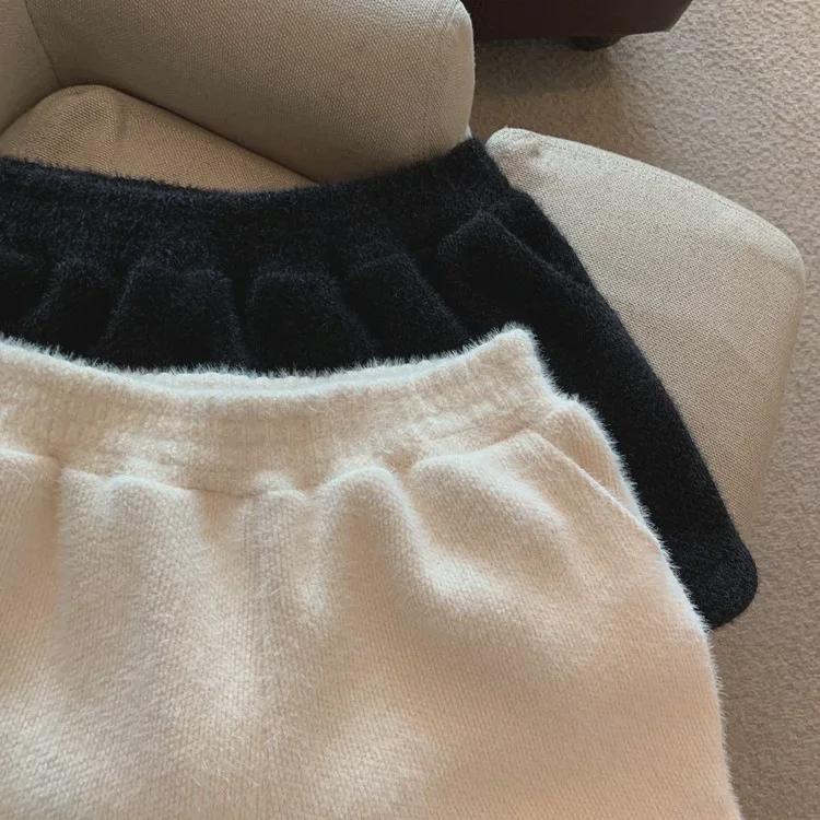 Женские широкие брюки из норкового бархата с высокой талией на осень/зиму