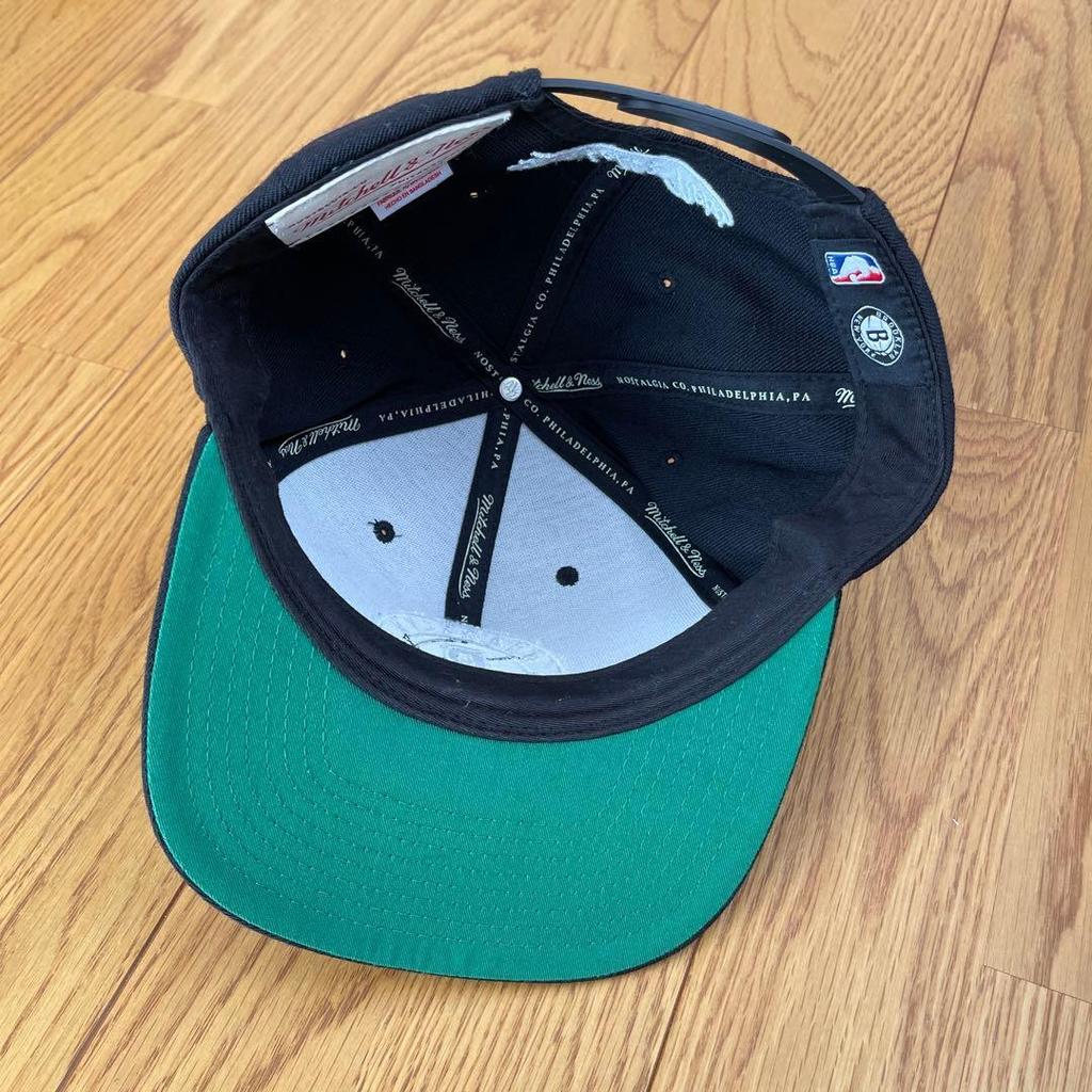 Б/у черная кепка Mitchell & Ness Brooklyn NY