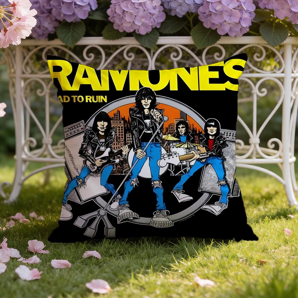 Чехол на подушку R-Ramones Home & Car Dual-Scene: Двусторонняя конструкция для максимального комфорта