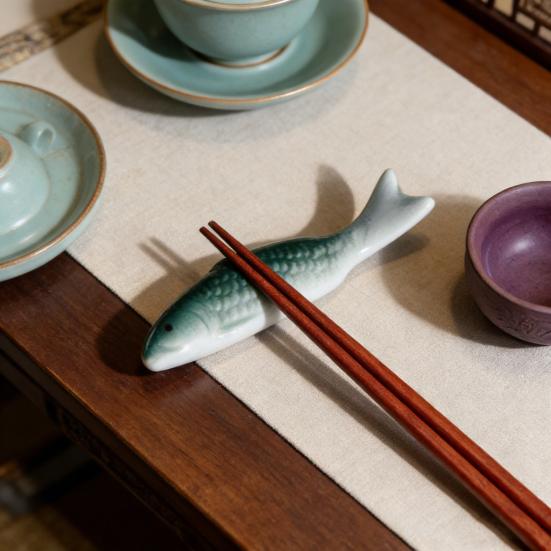 Керамическая подставка для палочек для еды в форме рыбы Держатели для палочек для еды Милая подставка для ложек, вилок, ножей для домашней кухни Декор стола