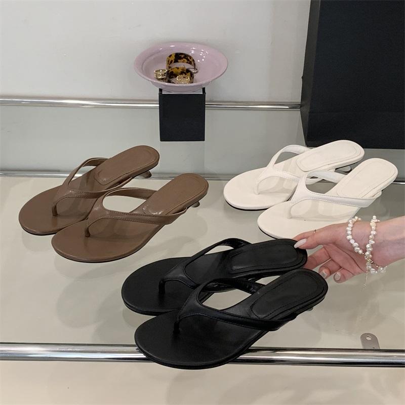 Fashion Eilyken Summer Fashion Round Clip Toe Slippers Women Thin Low Heels Beach Casual Sandals Flip Flops Shoes Zapatos De Mujer