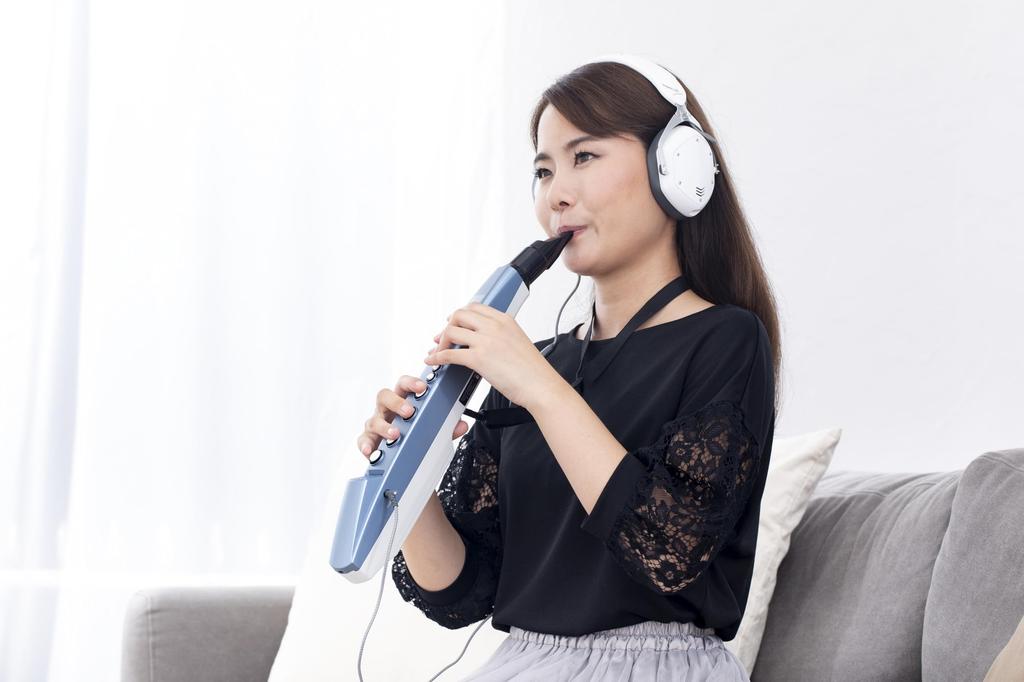 Цифровой саксофон Roland Aerophone Mini AE-01