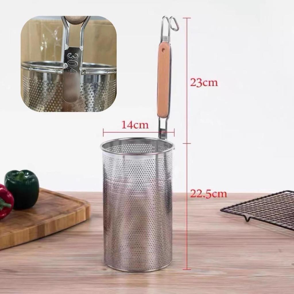 304 Stainless Steel Noodle and Soup Skimmer, Vegetable Strainer, Hot Pot Skimmer, Fine Mesh Strainer.