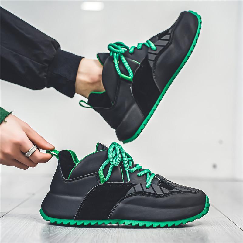 2024Новый мужской повседневный универсальный новый комплект обуви Sole Board, модная и повседневная кожаная внутренняя часть из коровьей кожи, увеличивающая рост обувь