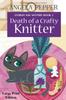 Книга Death of a Crafty Knitter - Large Print : 2