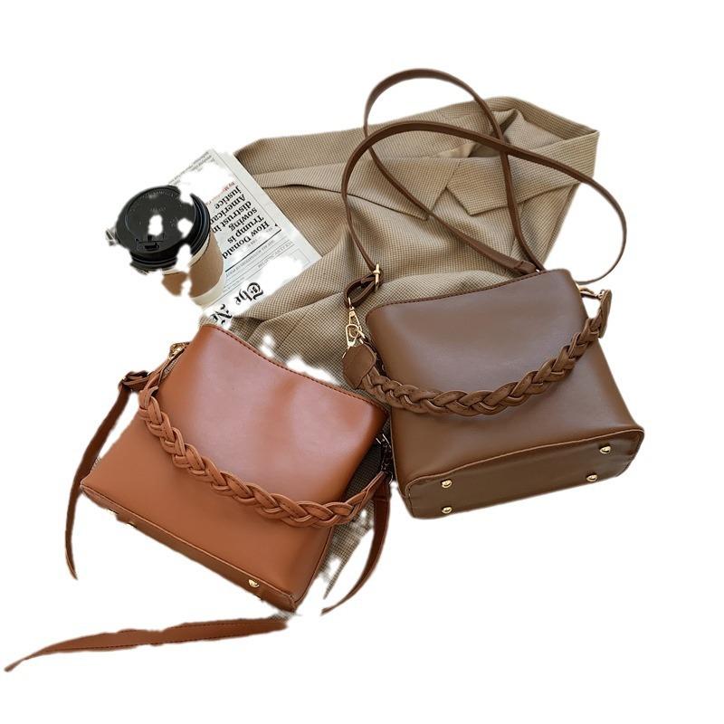 Премиальная текстурная сумка-ведро женская лето 2025 новая мода универсальная сумка через плечо нишевый дизайн сумка-мессенджер