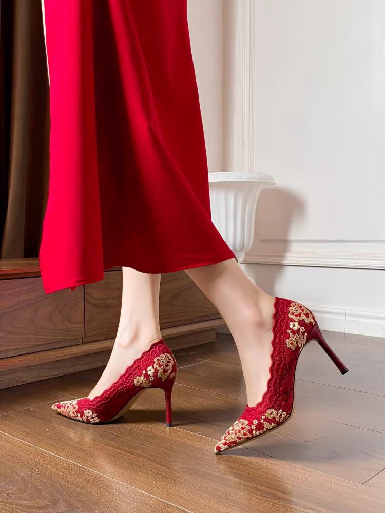 Красные туфли на высоком каблуке с китайской вышивкой, женские, осень 2025, новые, темпераментные, для платья Сюхэ, обувь для свадьбы, обувь для невесты