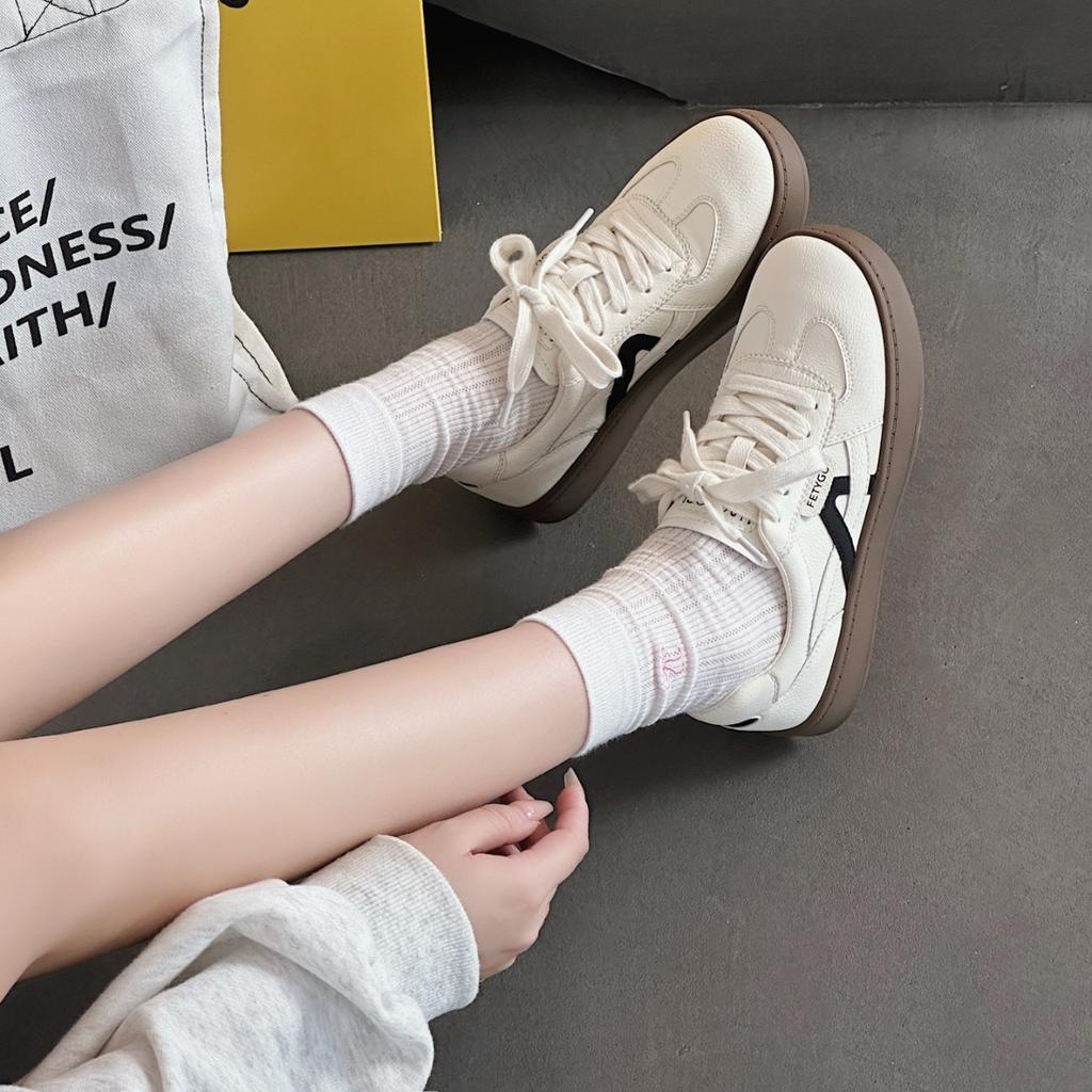 Маленькие белые туфли женские 2025 новая летняя популярная женская обувь немецкие тренировочные туфли повседневные кеды универсальные спортивные туфли Форрест Гамп