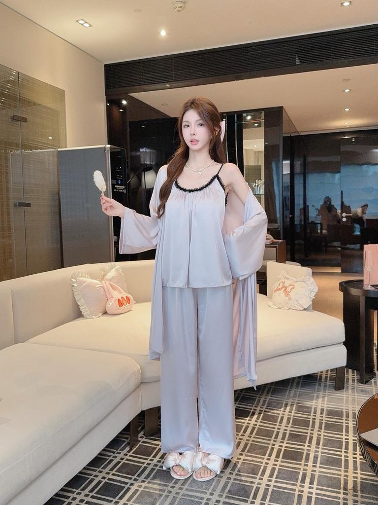 Sexy beautiful back pajamas women's summer Ice Ribbon chest pad cool feeling pure desire suspender trousers nightgown loungewear three-piece set