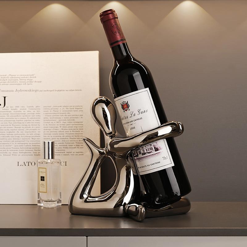 Абстрактное искусство Фигура Красная винная стойка Украшения для дома Украшение гостиной Винный шкаф Кухонный органайзер